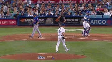 NYM@LAD: Hill fans Pill, strands the bases loaded
