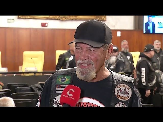 Câmara homenageia cinco motoclubes por trabalho social em benefício da comunidade