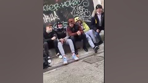 A guy prank his friends with Pornhub Intro