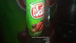 jugo watts  sabor frutillas hecho productos con fruta natural