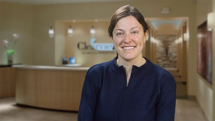 Clearview Patient Rachael Describes Dr. Sandy T. F...