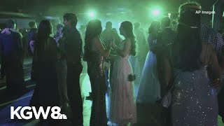 Free Uber rides aim to keep teens safe on prom night