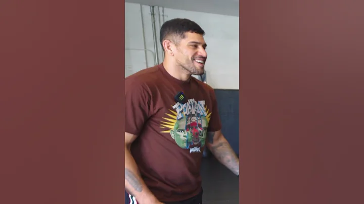 Alex Pereira gets annoyed by Nina Drama LOL #shorts #ufc #mma #alexpereira