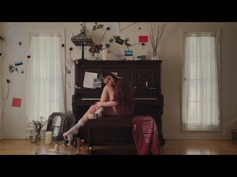 Official video: Shiny Boys