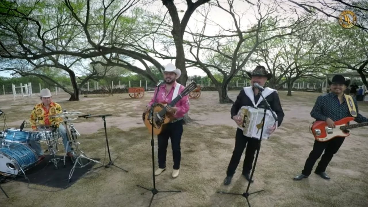 La Burra Orejona ( Igualita que Tu ) Los Viejones de Linares