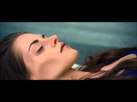 Twilight-Breaking-Dawn-Part-1-Soundtrack---Bella-Reborn
