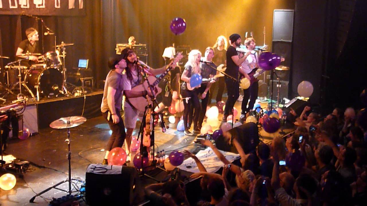 Walk Off The Earth Summer Vibe - Live Melkweg Amsterdam 2012