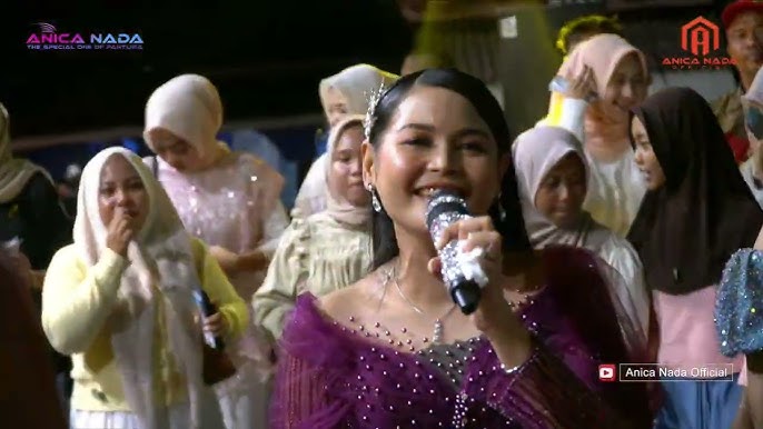 U mening mushukimdan tushib, eshagimga tushdi.