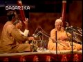 Capture de la vidéo Raag Bilaskhani Todi - Smt. Girija Devi -Banaras Utsav Live