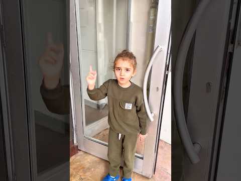 ادم المحتال ما دخل حدا على بيت     كوميديات  