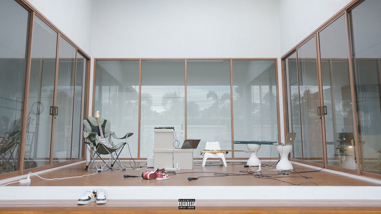 Watch MEYOU - NO MAKEUP ft. ZIGGAVOY (Home Session) on YouTube