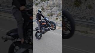 Ktm Duke 990 Wheelie