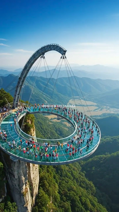 Detik-detik Jembatan Kaca Runtuh Karena Beban Berlebih! #shorts