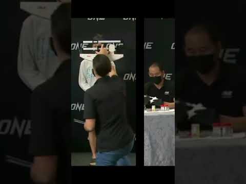 Angela Lee and stamp fairtex weight in