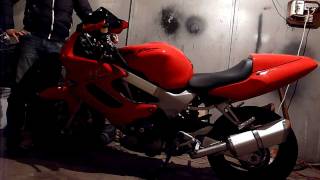 VTR1000F DANMOTO JISU EXHAUST VS STOCK.wmv