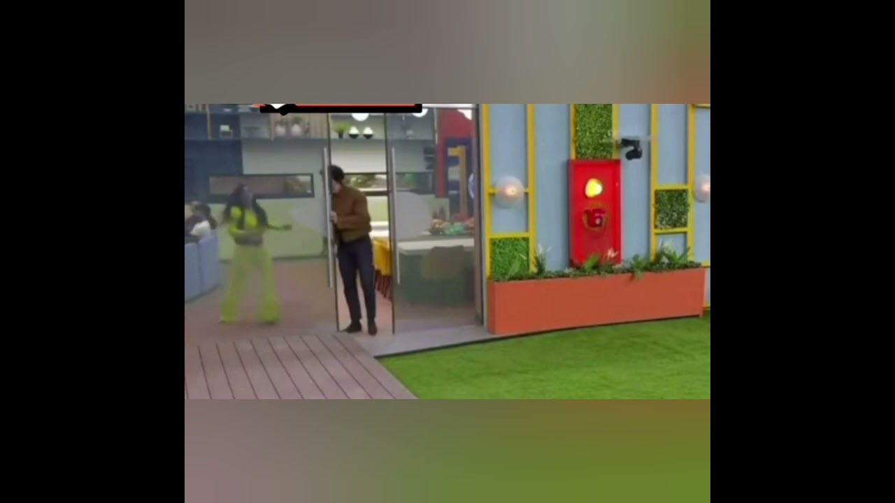 ¡No creerás quien se fue al destierro!#lacasadelosfamosos#telemundo 