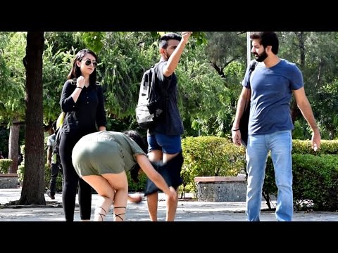 Hot Indian Girl Removing Pants in Public Prank | AVRprankTV (Pranks In India)