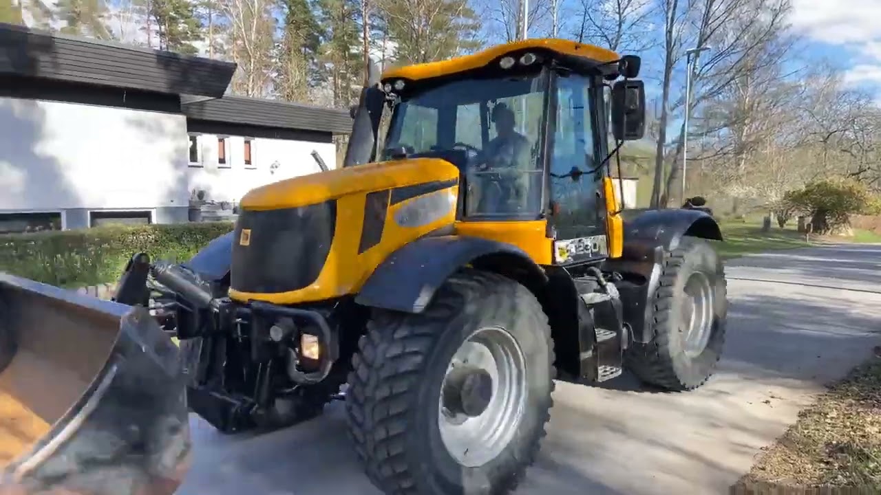 Traktor JCB FASTRAC 3230