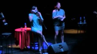 Video thumbnail of "María Rozalén & Beatriz Romero - Y apareces tú (by Sari)"
