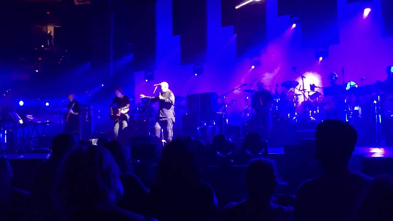 In Your Eyes live at Verizon Center 6-23-16 (Sting and Peter Gabriel)