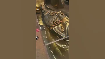 توابيت الملك توت عنخ امون 