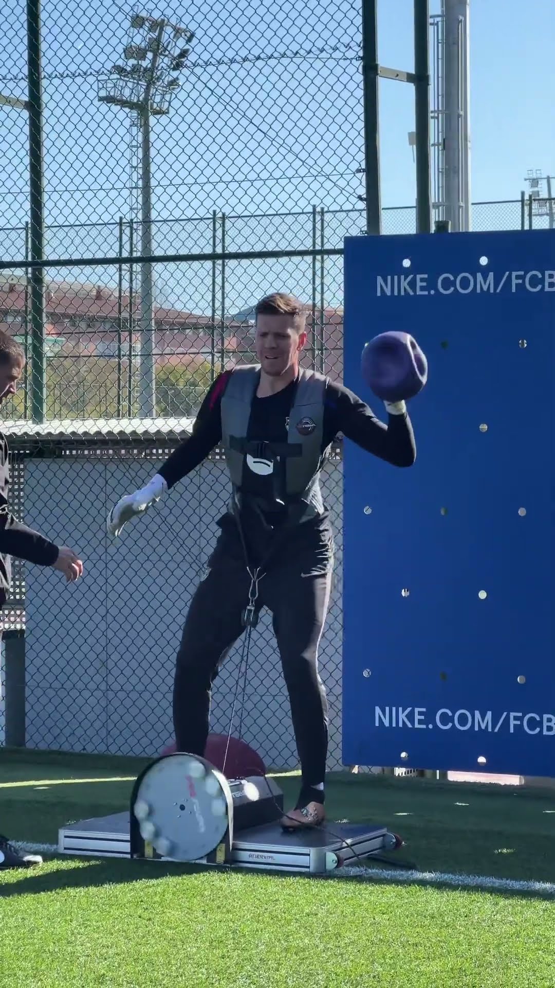 EFFORT ? #fcbarcelona #shorts #szczęsny
