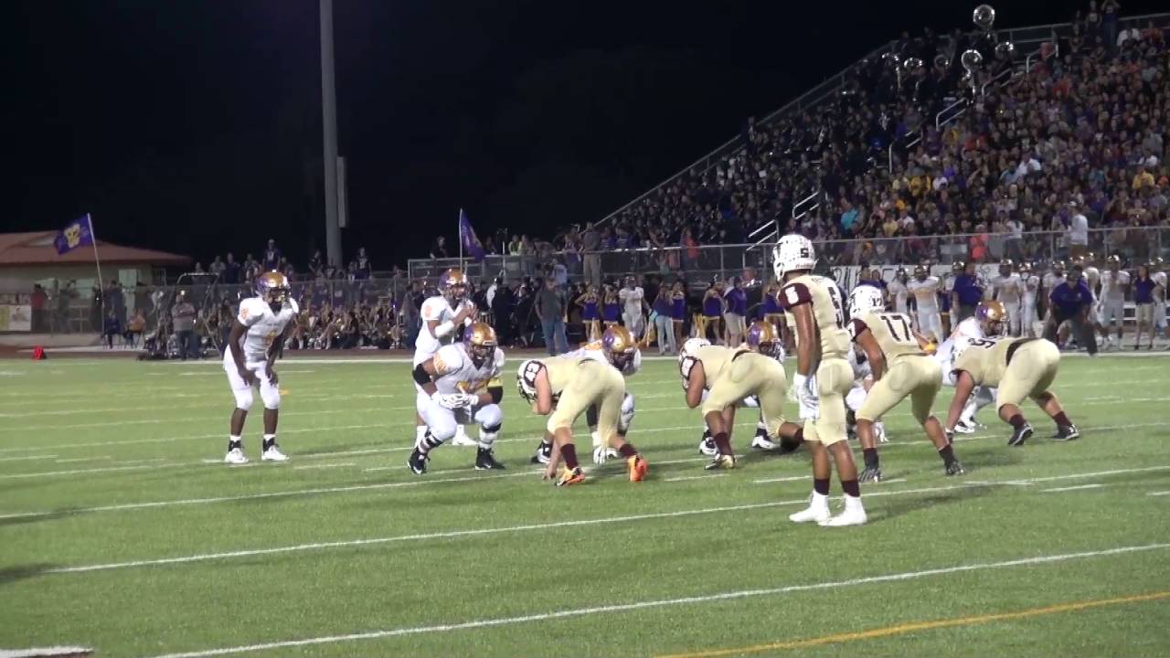 Hounds Stay Unbeaten With Win At Los Fresnos