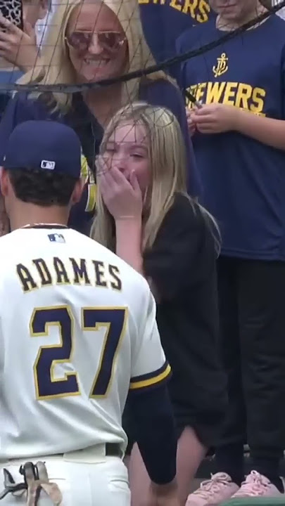 What an awesome moment between Willy Adames and this fan 🤗🤗