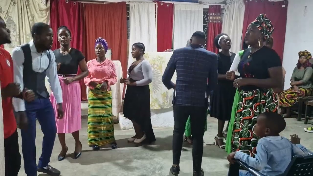 Jovens da Igreja ARCA de Esperança