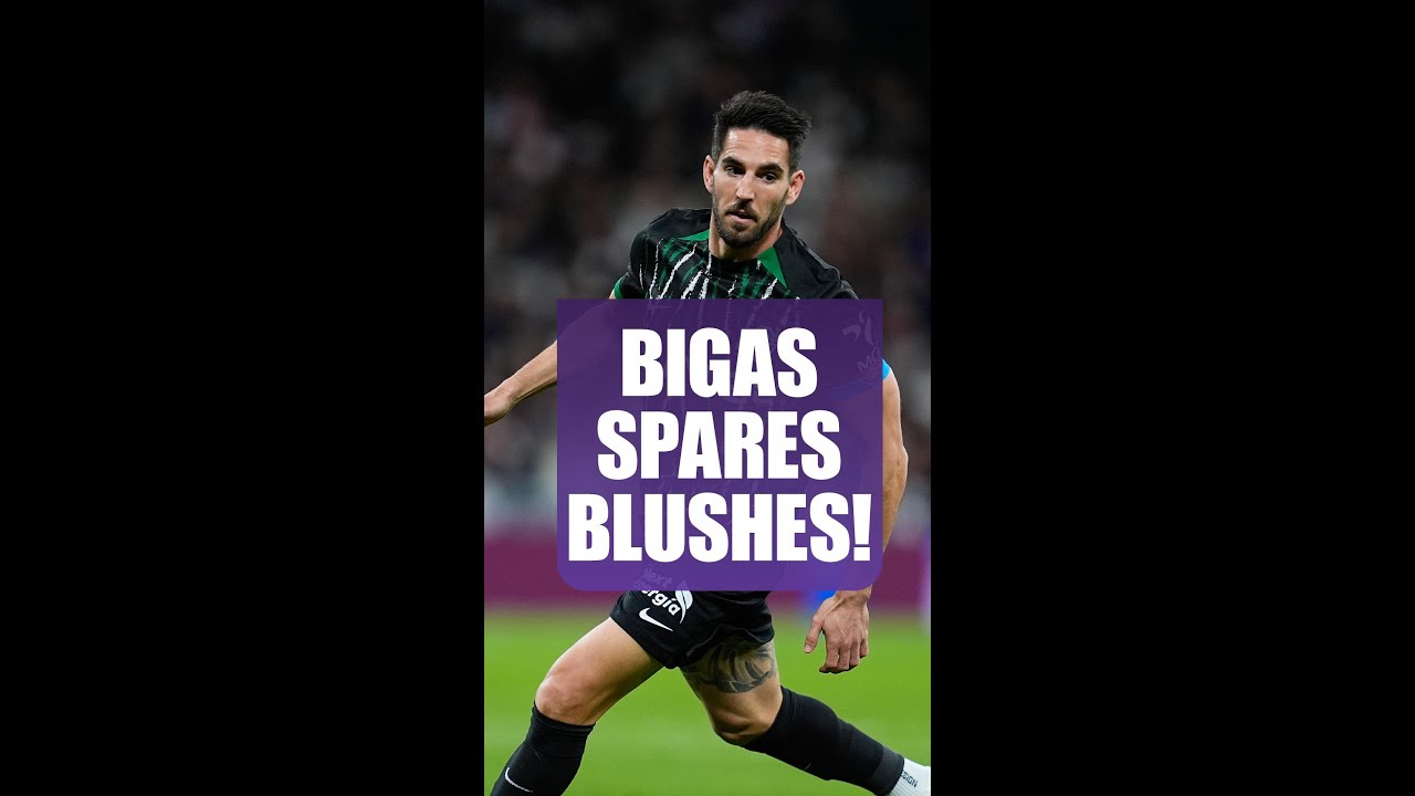 Pedro Bigas with a superb block to deny #RayoVallecano! #elchecf #laliga #football #shorts