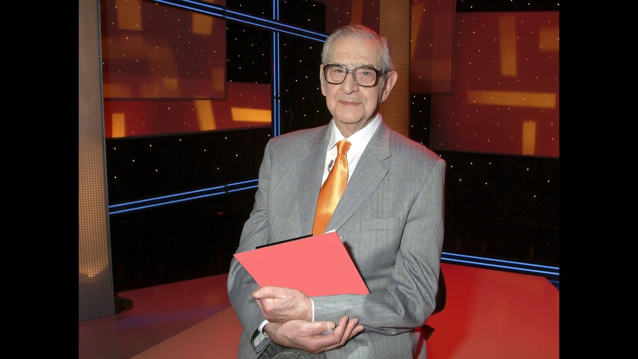 It'll Be Alright On The Night host Denis Norden dies aged 96 - YouTube