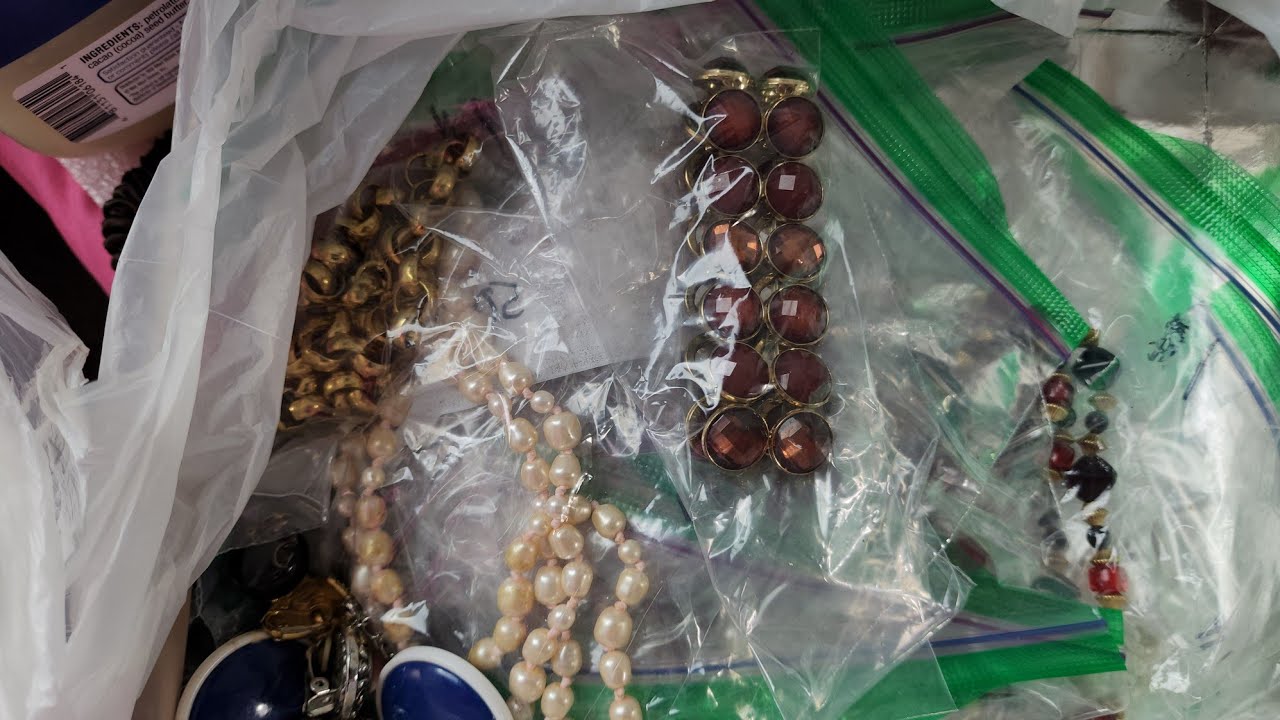 Las joyas que encontré en  puestos callejeros.!