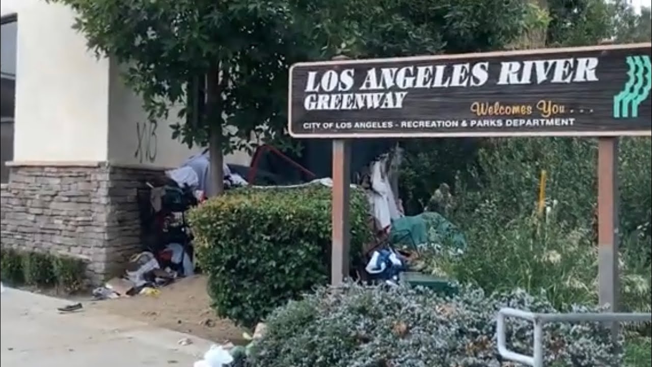 Studio City to Sherman Oaks Los Angeles, via Ventura Blvd. Homeless Camps, Graffiti, Trash MAMBA