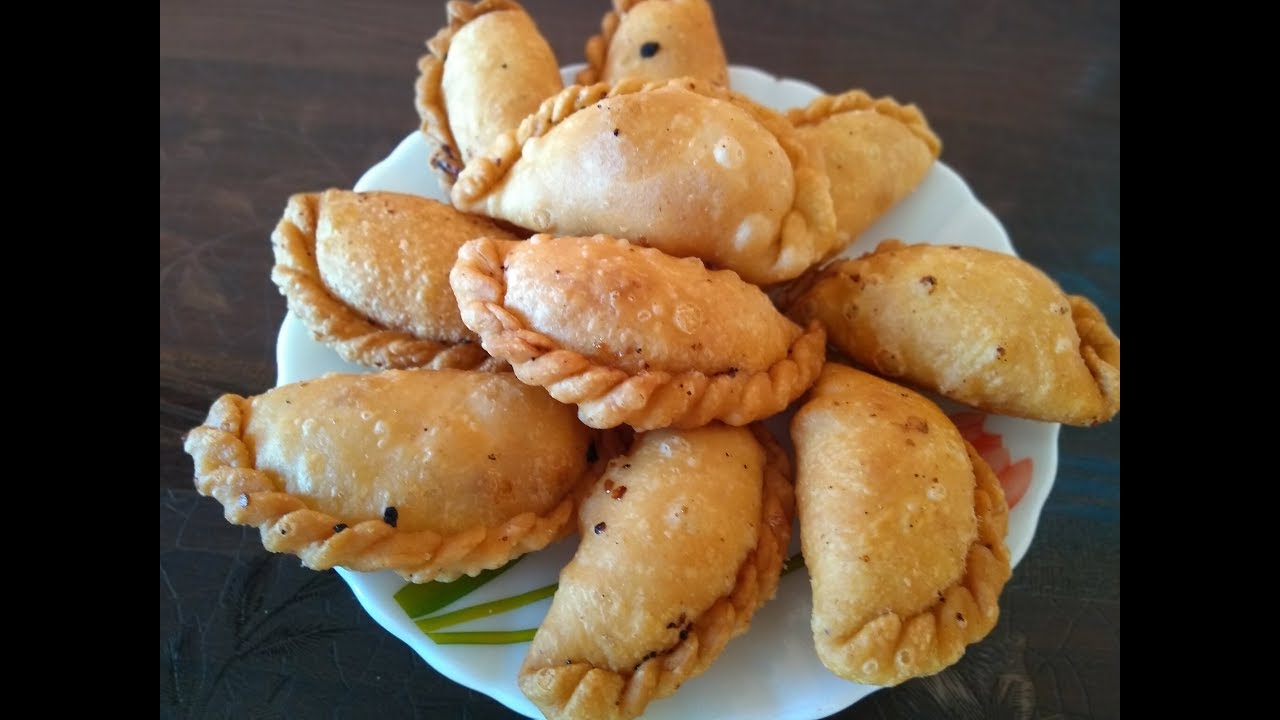 Mawa ghujiya / Karanji Holi special recipe crispy outer coat with