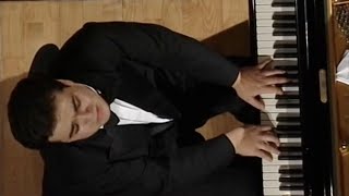 Arcadi Volodos plays Liszt Hungarian Rhapsody no. 13 - video 2000