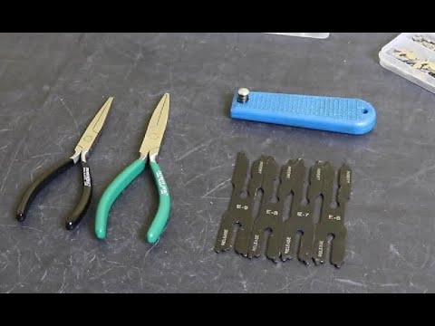Tools for Installing and Removing E-Clips
