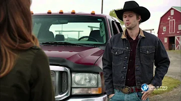 Does Caleb kiss Lou in Heartland?