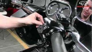 BIKER'S CHOICE Dakota Digital: Gauges Install