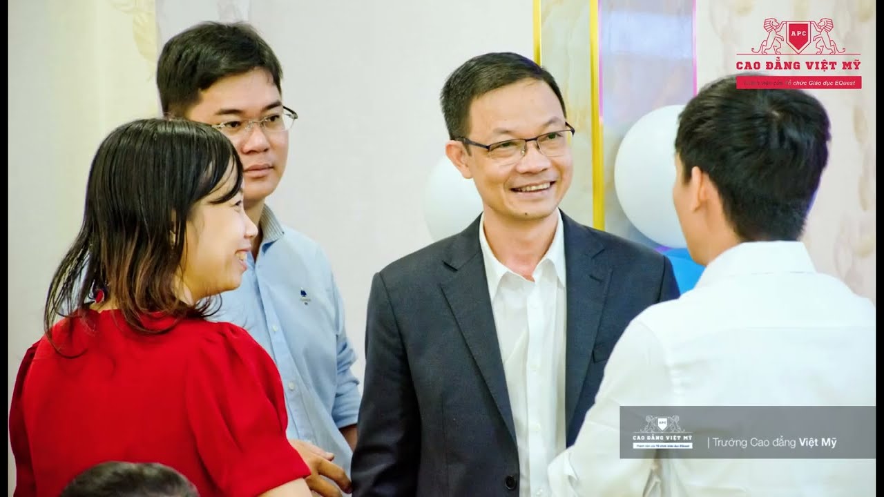 DOANH NGHIỆP NÓI GÌ VỀ SINH VIÊN CAO ĐẲNG VIỆT MỸ? - youtube