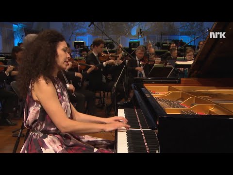 Mozart Piano Concerto no. 23, A Major - Marianna Shirinyan piano, Norwegian Radio Orchestra