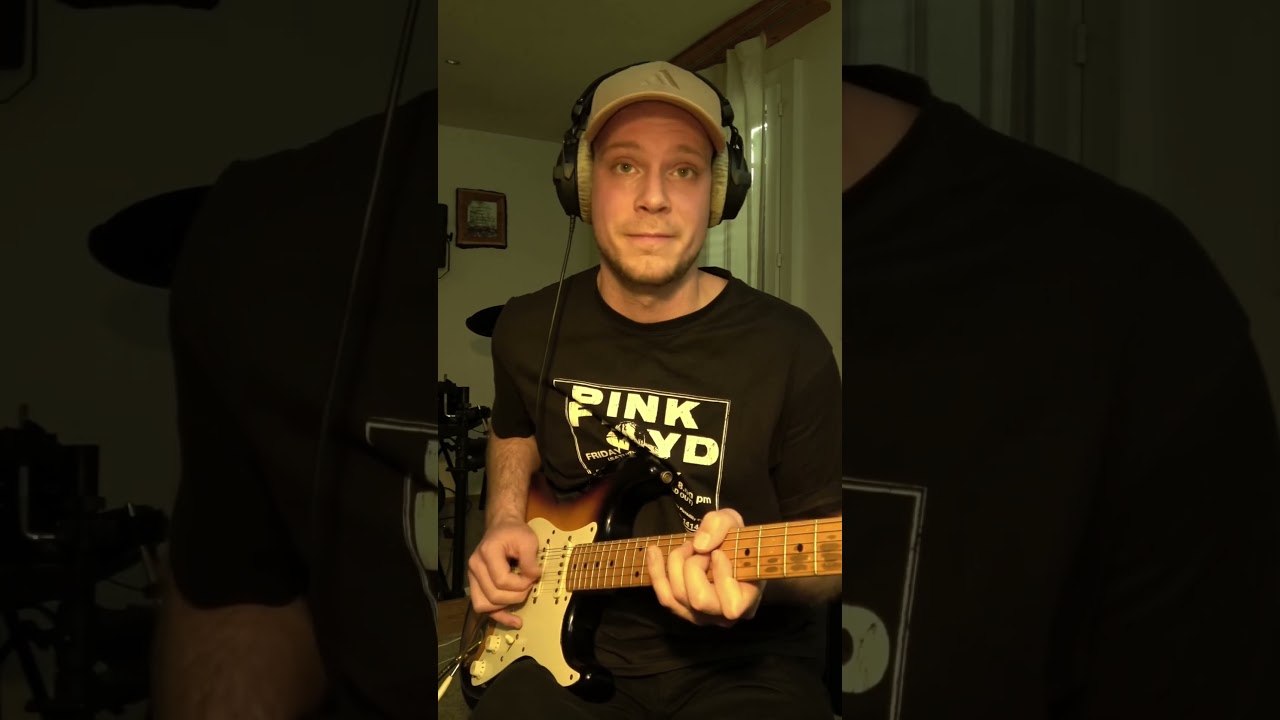 Layla - in the style of Dire Straits with my Pink Floyd t-shirt...weird combo 😅🎶 #guitar #foryou