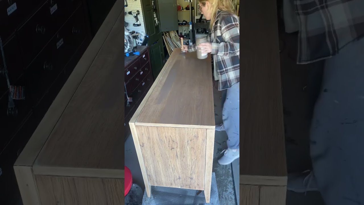 You Can Change The Color Of Sealed Wood With Gel Stain No Sanding Necessary Diy Furniture