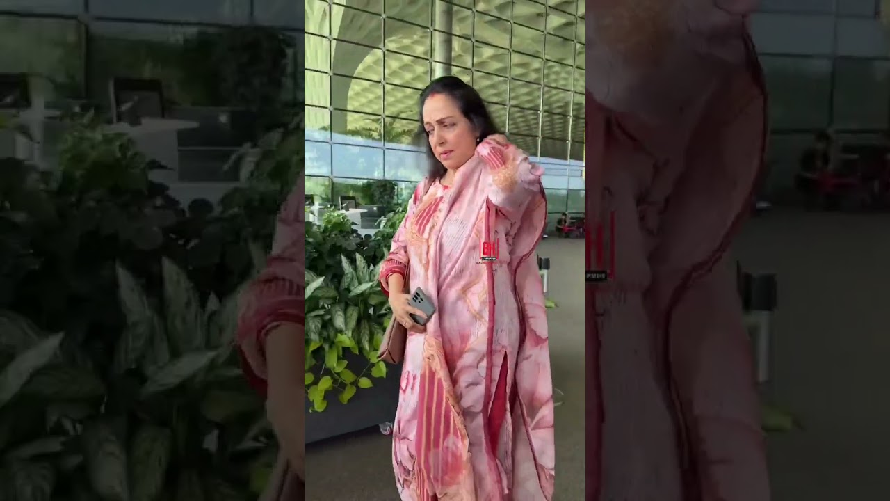 Хема Малини замечена в аэропорту Мумбаи 