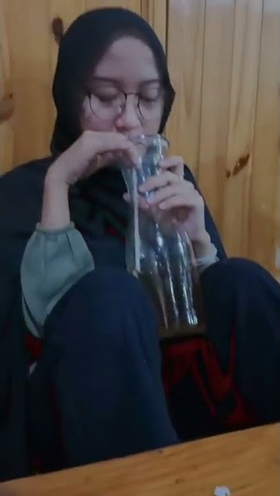 VIDEOIN PACAR LAGI MINUM GEMOY BANGET | HALU STORY #shorts  #storyhalu #storyig #storywa