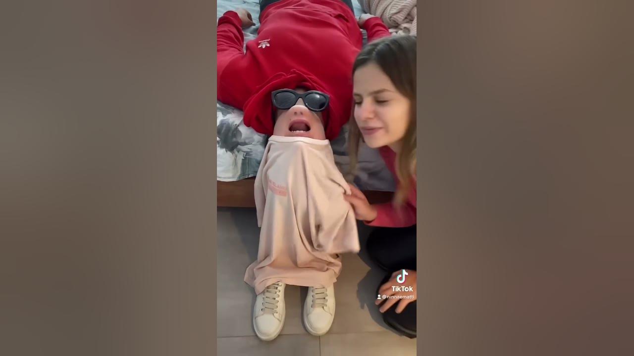 MATTI DIVENTA UNO GNOMO CANTANTE - Ninna e Matti Shorts