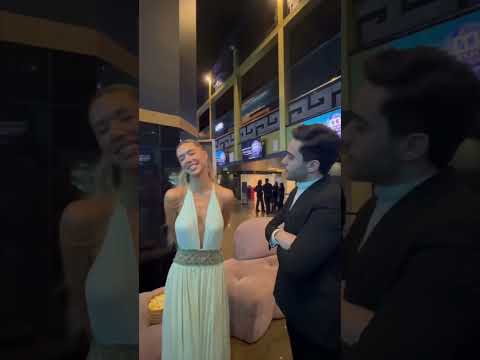 Watch Aviv Dora perform for Alexis Ren