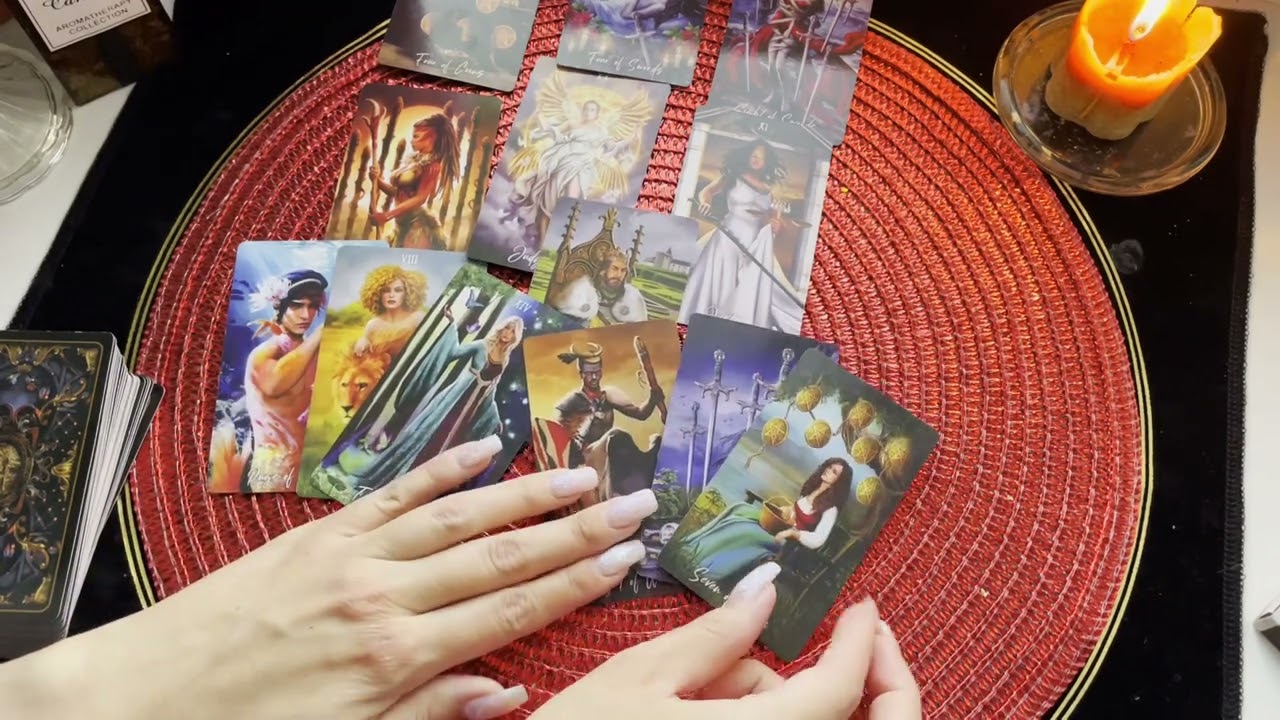 Кто Вами интересуется? Гадание на Таро