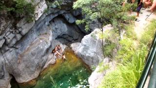 Ugrás Zeusz Kádjába Az Olimposz Lábánál