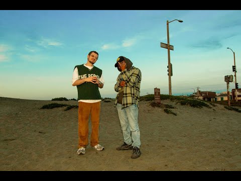 在 YouTube 上观看 Soon - Frak (feat. Ian Kelly)