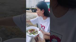 แพรวพราวกินข้าวหลังเวที fcขนของมาให้เยอะมาก